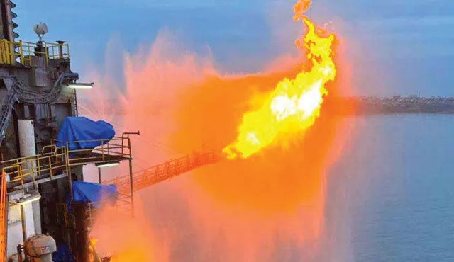 Bakan Dönmez Karadeniz gazını yaktı! O anları paylaştı: Enerji bağımsızlığımızın ateşi