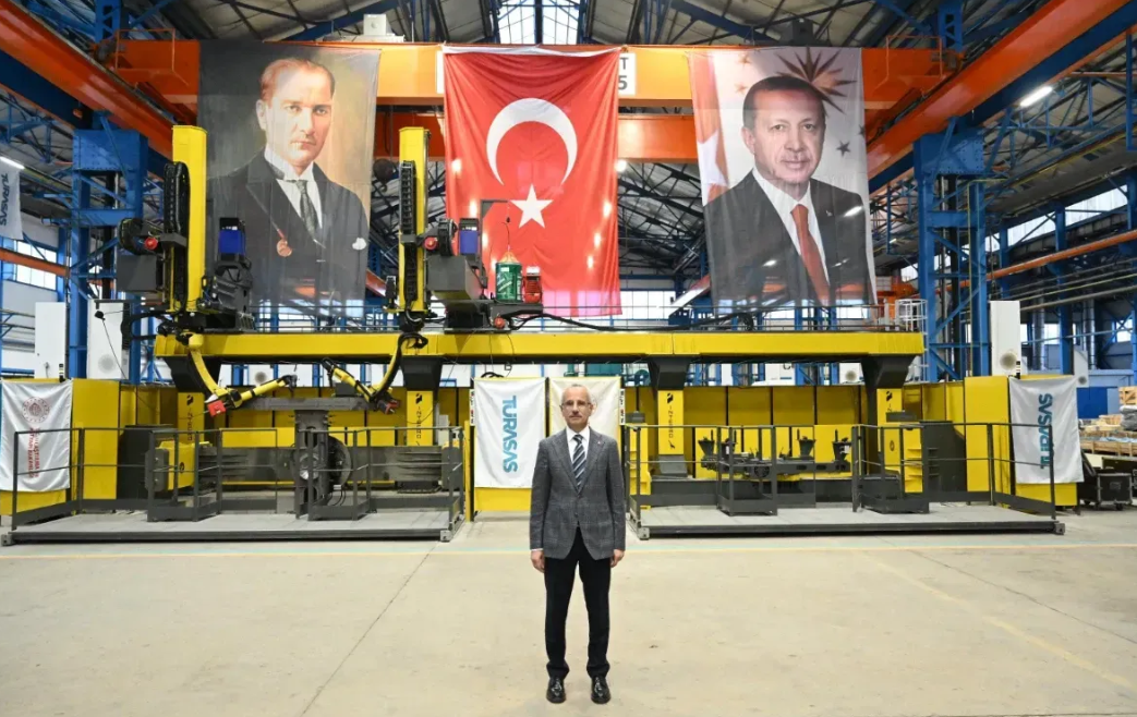 Bakan Uraloğlu: “Yerli ve milli vagonlar Türkiye'nin yükünü taşıyacak”