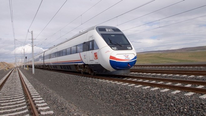 Bakan Varank: Şimdi sıra milli Yüksek Hızlı Tren'de