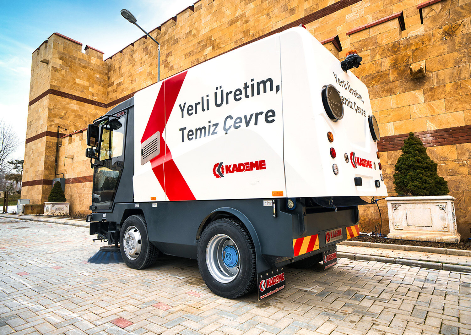 Beyoğlu Belediye Başkan Yardımcısı Yeşilbaş KADEME'yi ziyaret etti
