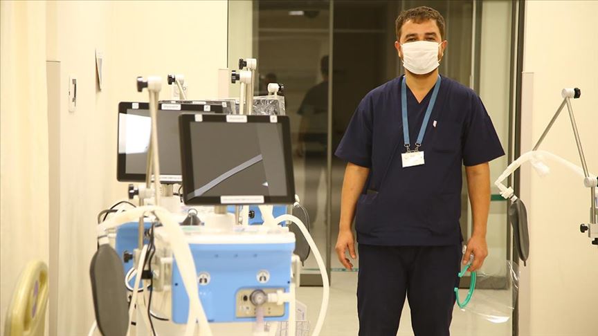 Doktor, Yerli Solunum Cihazının Üretimine Katkı Sağlıyor