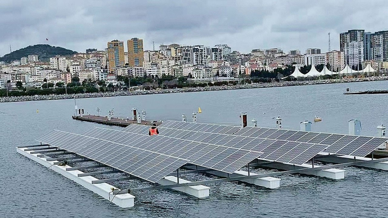 Görücüye çıktı! İşte yerli yüzer güneş santrali...