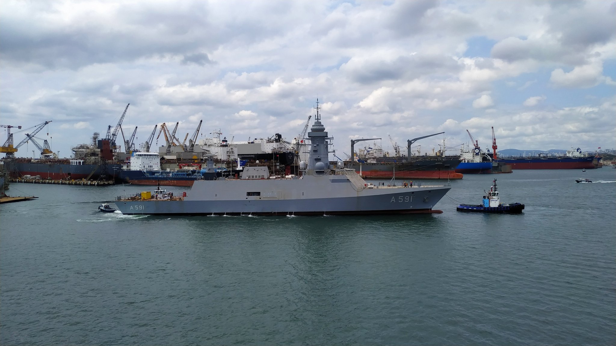 Milli İstihbarat Gemisi UFUK’un Türk Donanmasına teslim töreni yapılacak