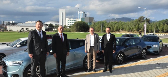 Rıdvan Duran, GÜNSEL’i ziyaret ederek KKTC’nin yerli otomobili ile test sürüşü yaptı
