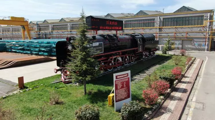Sivas'ta Türkiye'nin ilk yerli ve milli lokomotifi ‘Bozkurt' sergileniyor