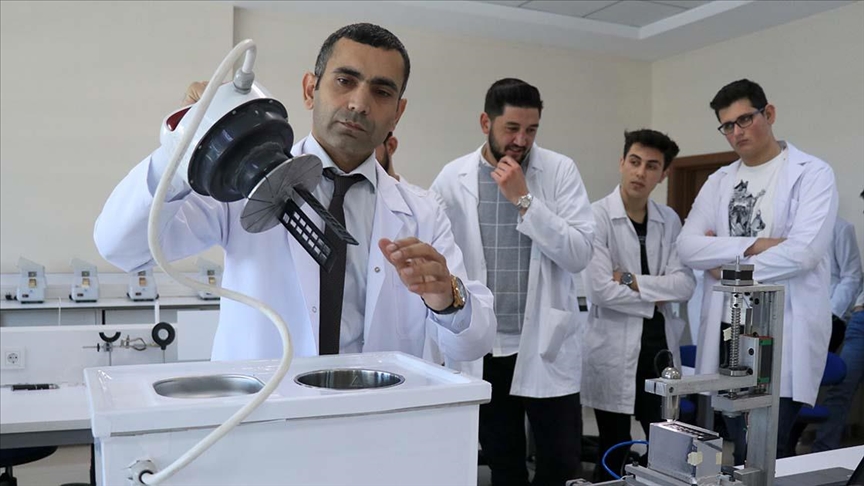 Türk akademisyen, kansorejen radon gazının seviyesini ölçen cihaz geliştirdi