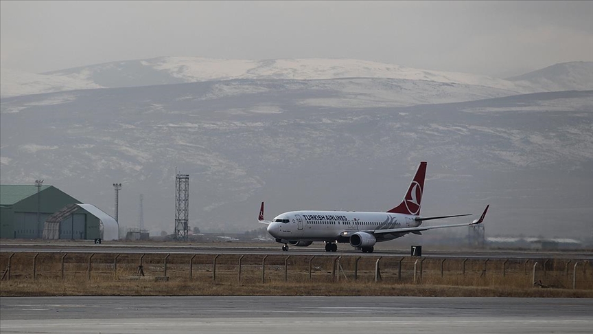 Uçaklar pisti, turistler Palandöken'i 'pas' geçmeyecek