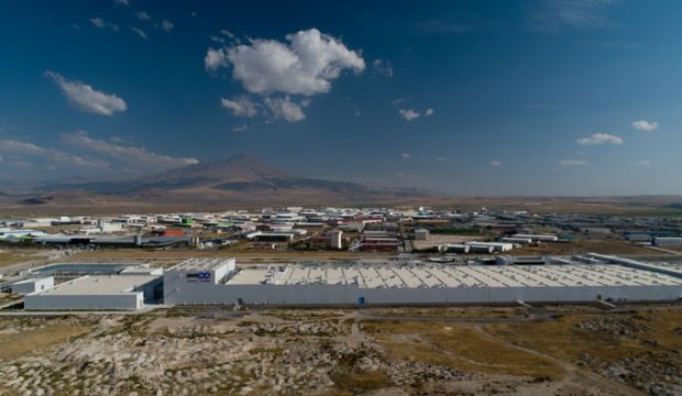 Yerli Otomobilin Lastiğine Talip Çıktı