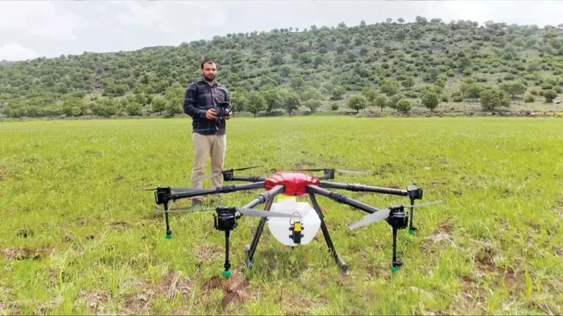 Yerli zirai dron ilk yurt dışı fuarında çok beğenildi